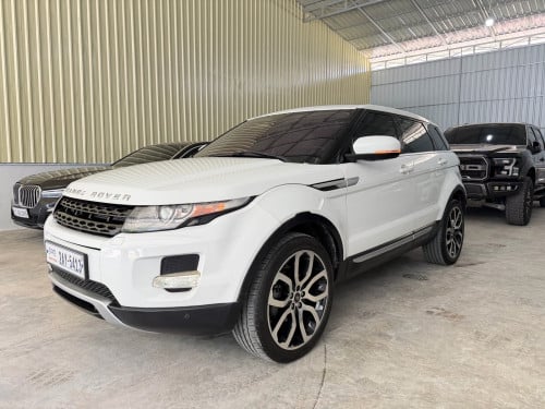Rang rover Evoque year 2013 V4 gasoline