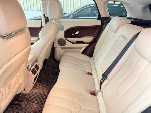 Rang rover Evoque year 2013 V4 gasoline