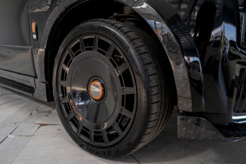 Rolls-Royce Cullinan Mansory kit