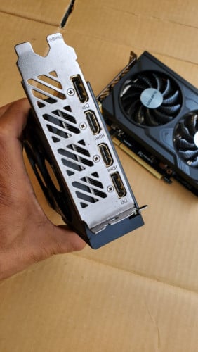 RTX 4060  WINDFORCE OC 8G Gigabyte