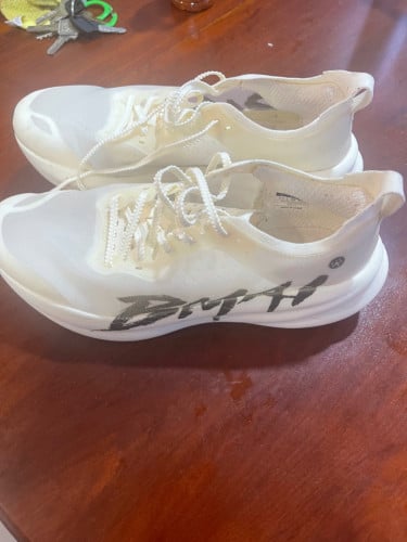 Running Shoes BMAI