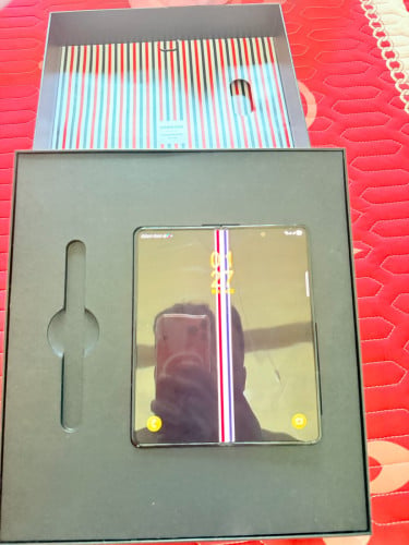 Samsung Galaxy Zfold5 Tom Brown Edition
