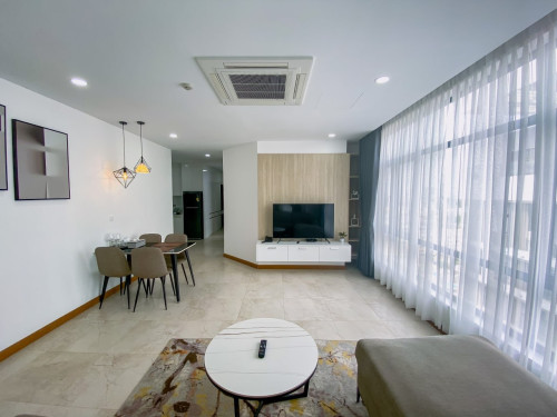 Spacious 1BR for rent in BKK1 | $1000/month