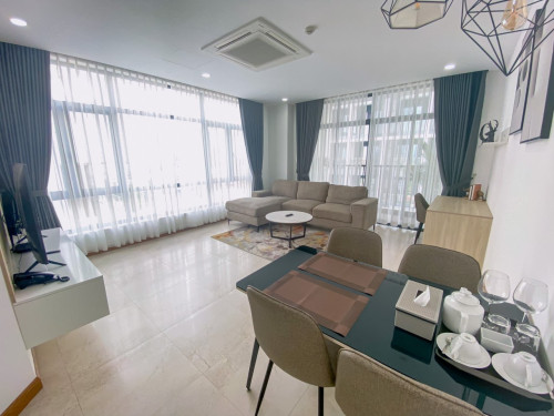 Spacious 1BR for rent in BKK1 | $1000/month