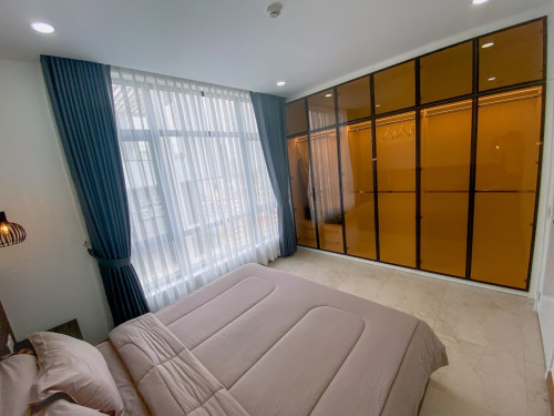 Spacious 1BR for rent in BKK1 | $1000/month