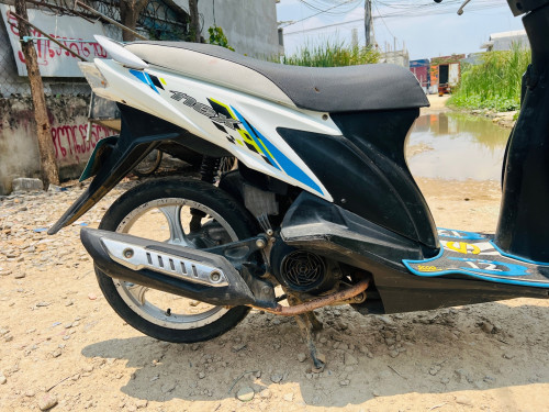 Suzuki Nex 2015 (ប្រើបេន)