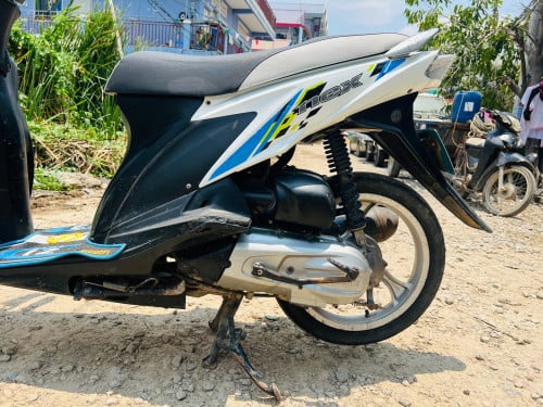 Suzuki Nex 2015 (ប្រើបេន)