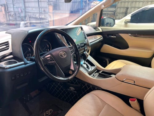 Toyota Ahphard 2021v4 hybrid ឆ្វេងហ្សីន