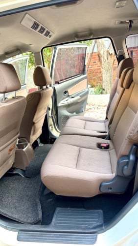 toyota Avenza 2016