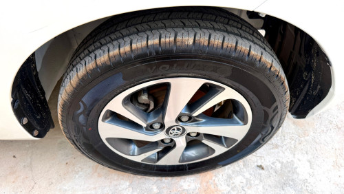 toyota Avenza 2016
