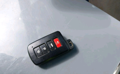 Toyota Camry Hybrid 2012 XLE Full Option