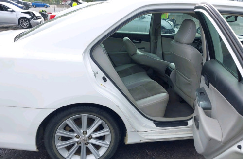 Toyota Camry Hybrid 2012 XLE Full Option