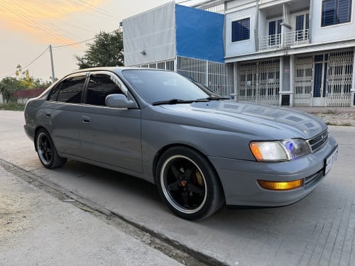 Toyota Corona Old School 1993 ឆ្វេងZin