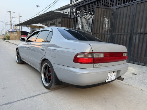 Toyota Corona Old School 1993 ឆ្វេងZin