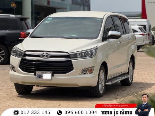 TOYOTA INNOVA 2020