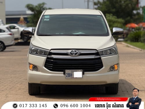 TOYOTA INNOVA 2020