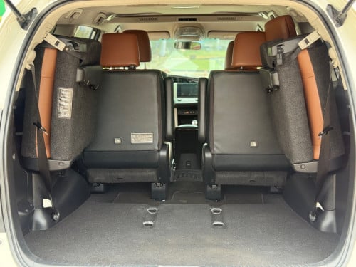 TOYOTA INNOVA 2020