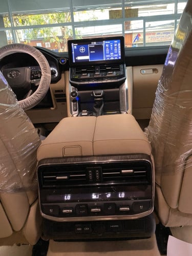 TOYOTA LAND CRUISER VX-R 2022 Twin Turbo Spec Arab កៅអី3ជួរ Speaker JBL