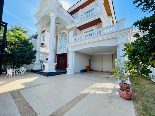 Villa for RENT! • Location: Borey PH Boueng Snor.