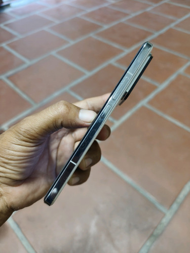 Xiaomi 14pro 16g/512g_CH(វៃដូរបាន)👉$335