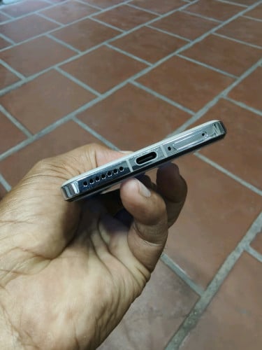 Xiaomi 14pro 16g/512g_CH(វៃដូរបាន)👉$335