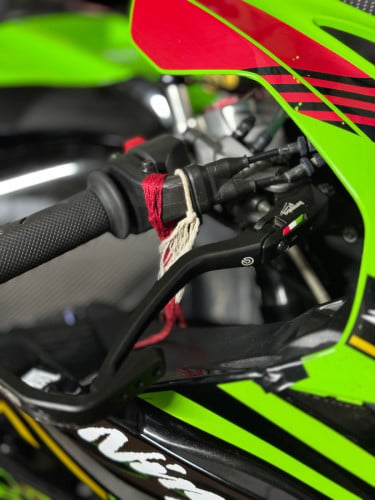 ZX10r គ្រឿងលេងកប់