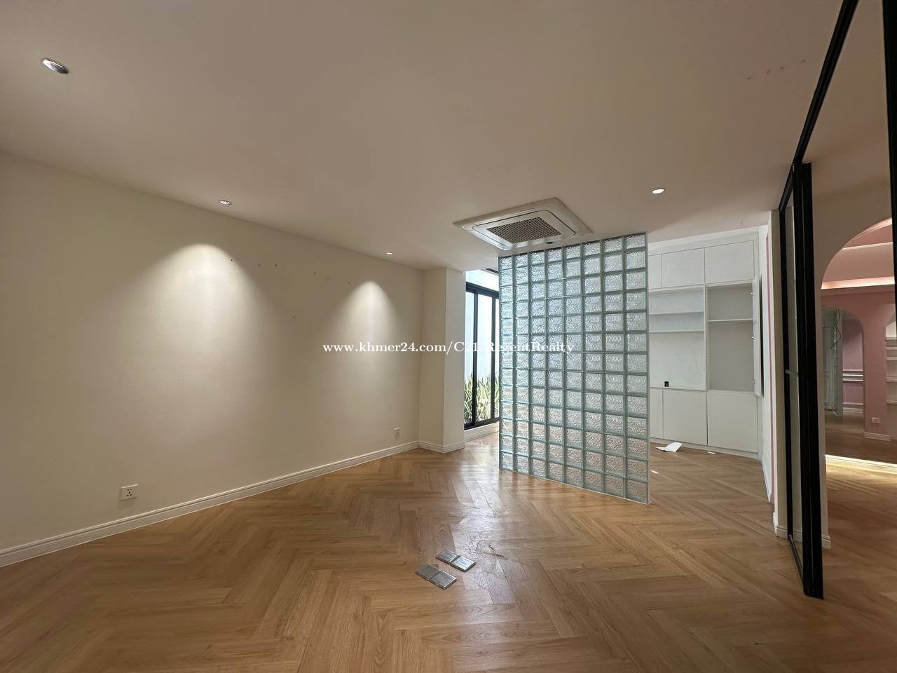 Shop house for rent in BKK1, Perfect for business and office