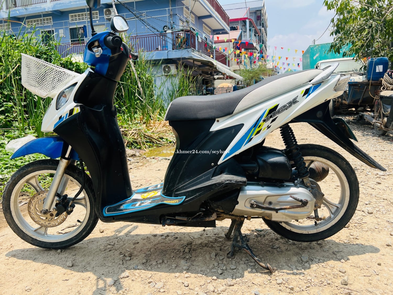 Suzuki Nex 2015 (ប្រើបេន)