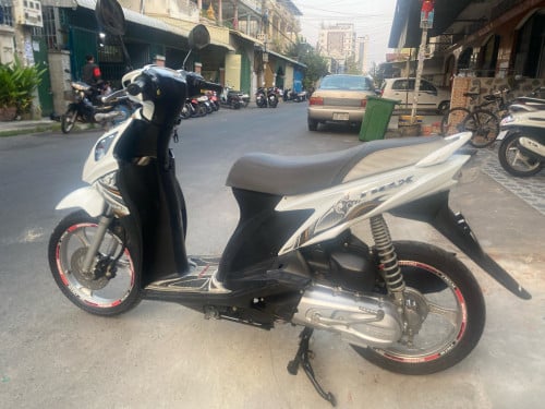 អត់លីអូ