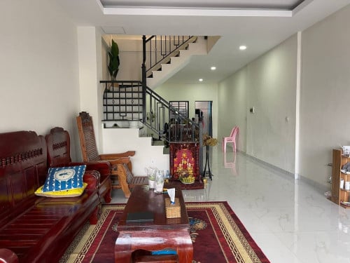 ផ្ទះល្វែងកូនកាត់សម្រាប់ លក់ ក្នុងបុរី តារាសំណាង