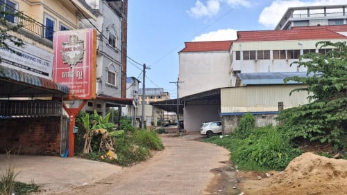 ដីលក់ឡៃឡុងទីប្រជុំជន ក្រុងព្រះសីហនុ