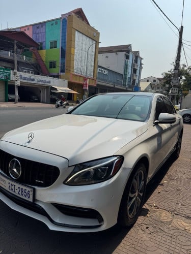 ទើបមកដល់ភ្លាមនៅថ្មី