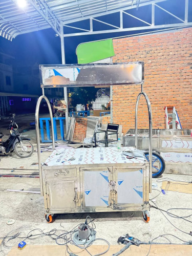 ទូរលក់ម្ហូបអាហារ ដែកអ៊ីណុកលេខ1 មួយទឹក99% តំលៃ400$