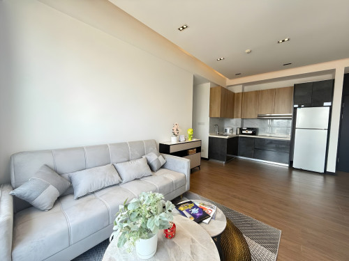 𝐅𝐨𝐫 𝐑𝐞𝐧𝐭: 2-Bedroom Apartment – Skylar By Meridian Condo, Tunle Bassac