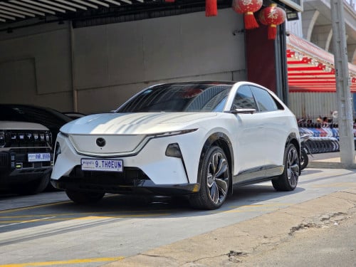 ទេីបកាត់បាន!2025 MAZDA EZ-60  មួយទឹកដូចថ្មី​ ថ្នី99%ទេីបប្រេីបានតែ 4070kmប៉ុណ្ណោះ!