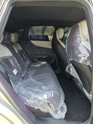 ទេីបកាត់បាន!2025 MAZDA EZ-60  មួយទឹកដូចថ្មី​ ថ្នី99%ទេីបប្រេីបានតែ 4070kmប៉ុណ្ណោះ!