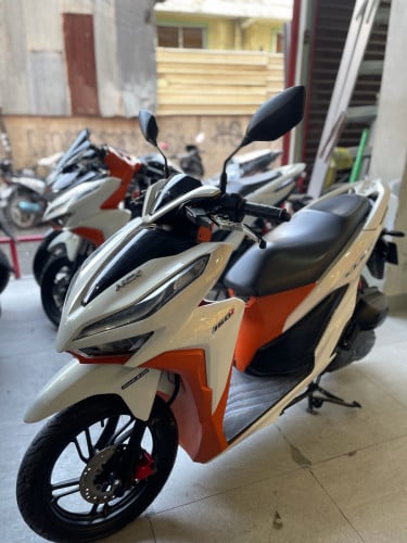 លក់click 21/ 150cc=1880$