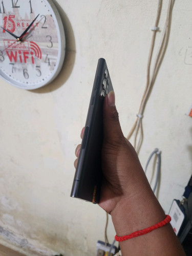 #Galaxy S22 Ultra សានុំzinសំកបតួរនៅបាន96%សុីម១សាច់អេក្រង់ស្អាត8 g 128gល្មមប្រេីម៉ូយៗលក់299$