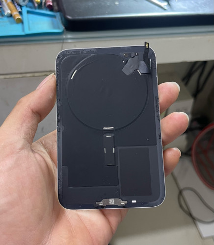 ខ្នងសុីន​ iphone 17Promax