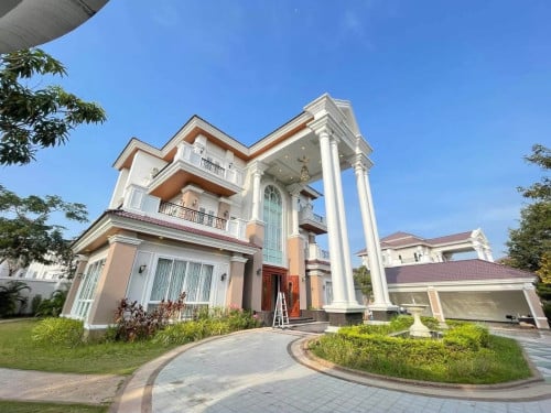 វីឡាឃីងប៉េង ហួតបឹងស្នោរលក់/ King villa for sale ផ្ទះលេខ 07 ផ្លូវធំមេឡូឌី តែម្ដង