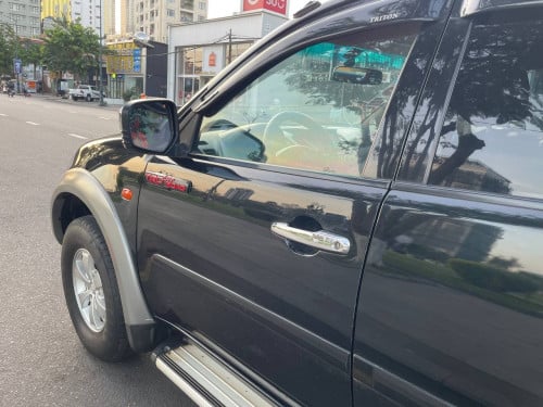 ឡានផ្ទាល់ខ្លួន លក់ប្រញាប់ Mitsubishi Triton ឆ្នាំ 2009