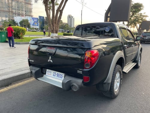 ឡានផ្ទាល់ខ្លួន លក់ប្រញាប់ Mitsubishi Triton ឆ្នាំ 2009