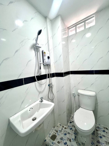 🏠អាគាជួល 📌ទីតាំង ខាងកើតស្តាឡៃ ✅20បន្ទប់ ✅តម្លៃជួល $4,500