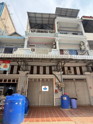🏠ផ្ទះជួល 📍ទីតាំង golden ✅5បន្ទប់គេង ✅តម្លៃជួល $1,300