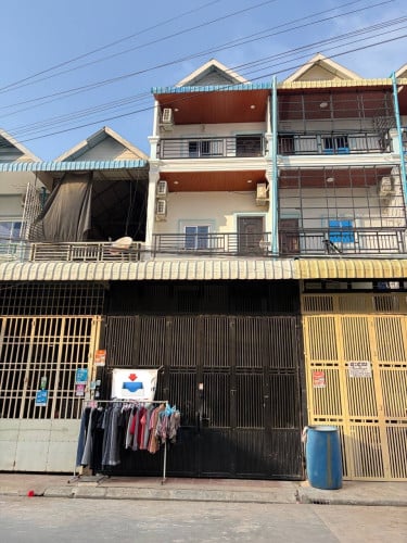 🏠ផ្ទះជួល 📍ទីតាំង ជិតផ្សារហ៊ុយឡេង✅7បន្ទប់គេង