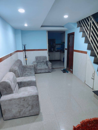 🏠ផ្ទះជួល 📍ទីតាំង ជិតផ្សារហ៊ុយឡេង✅7បន្ទប់គេង
