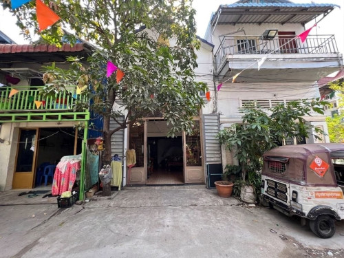 🏦House Available for Urgent Sale at a Special Price (Negotiable).