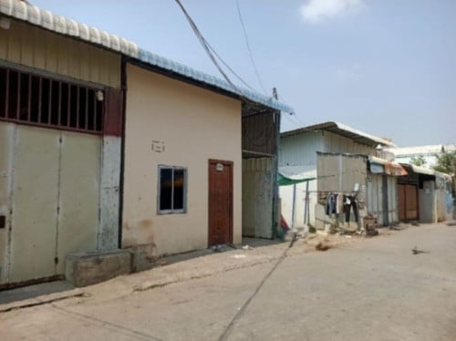 🏦Rental Room Available for Urgent Sale at a Special Price (Negotiable).