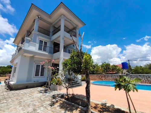 ๐ Urgent villa for sale