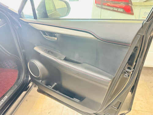 💁NX 200T/2015 F.Sport full option 5បូតុង គុជ3 នឹង ពូកឆឺរី  ហ្សុិន❤️ពណ៌: ខ្មៅ